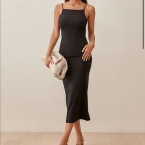NWT Reformation Linnett Dress in Black - Large